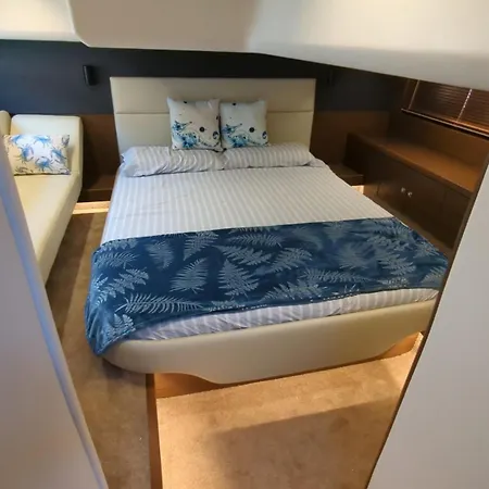 Sea Esta بوتيل كاديز